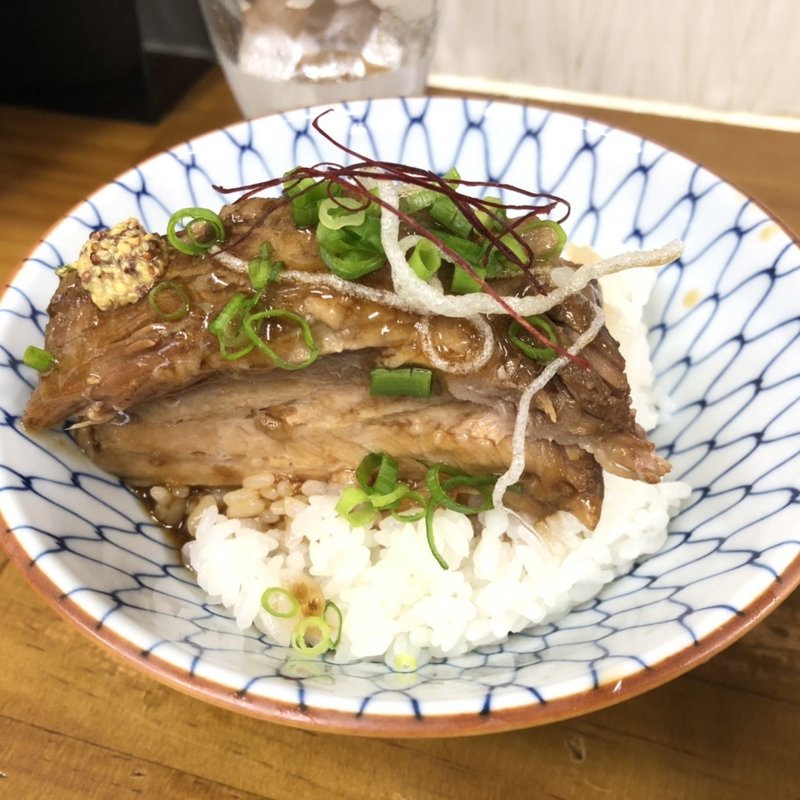 豚の角煮ドーン(ラーメン専科 竹末食堂)