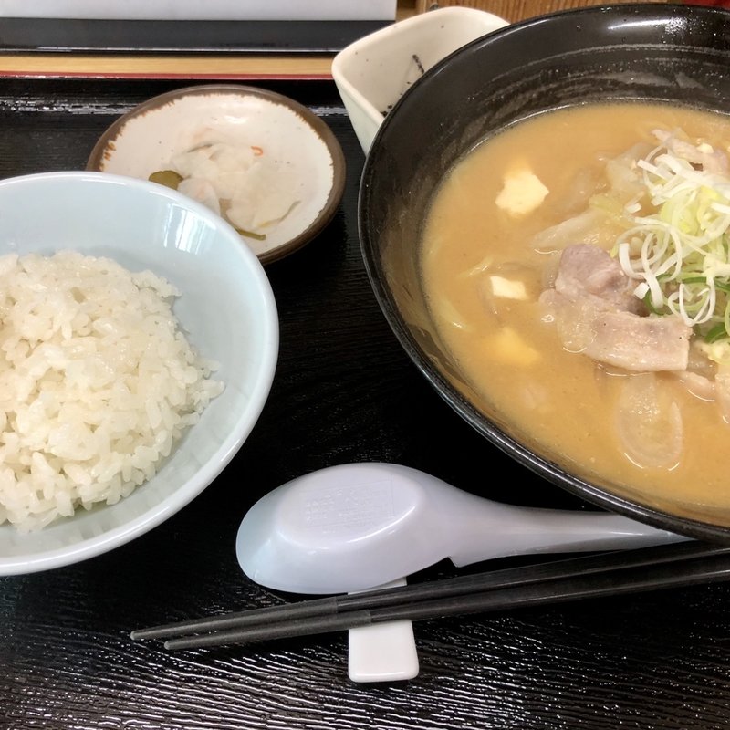 とん汁ラーメン小ライスセット(とん汁の店たちばな)
