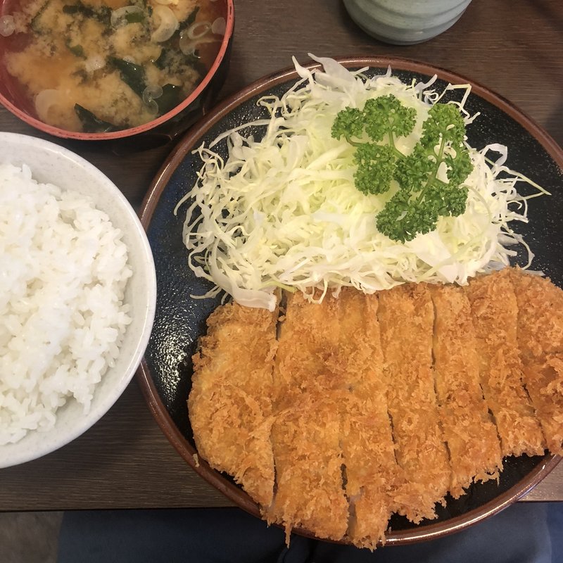 (とんかつ 藤芳(ふじよし))