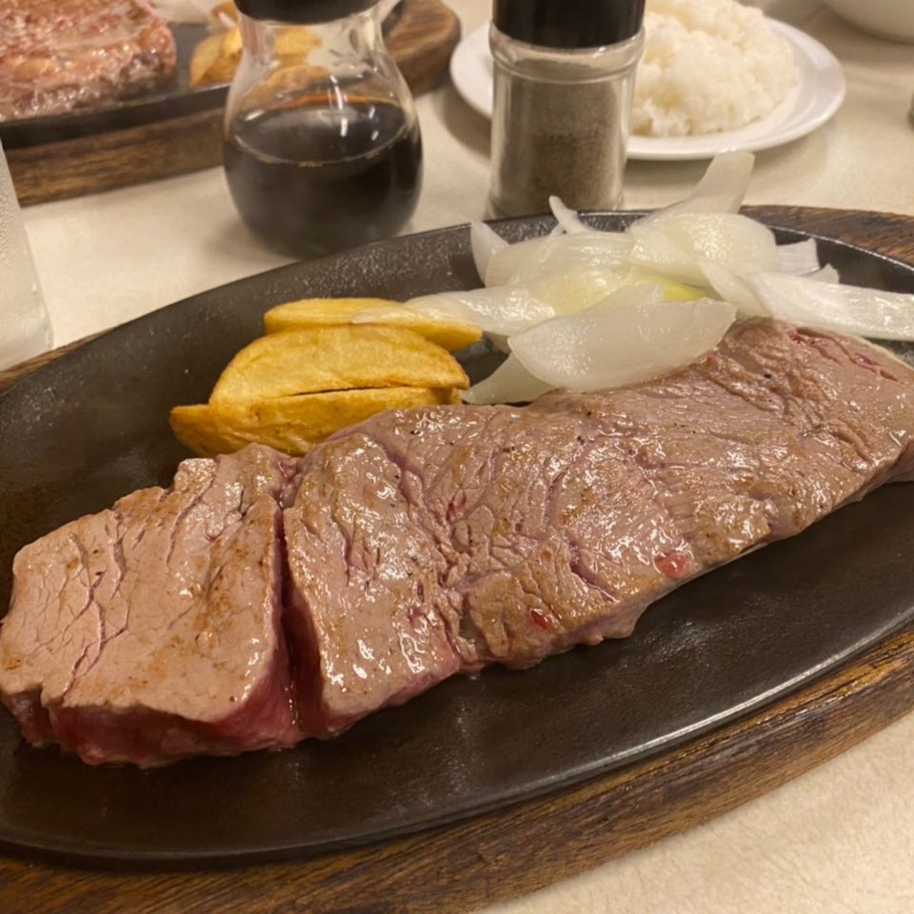 テンダーロインステーキ M(ジャッキー ステーキハウス)の口コミ一覧 おいしい一皿が集まるグルメコミュニティサービス「SARAH」