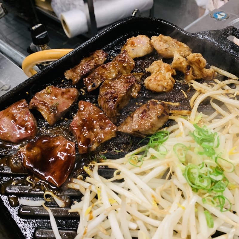 (焼肉ホルモン 坂上 梅田本店)