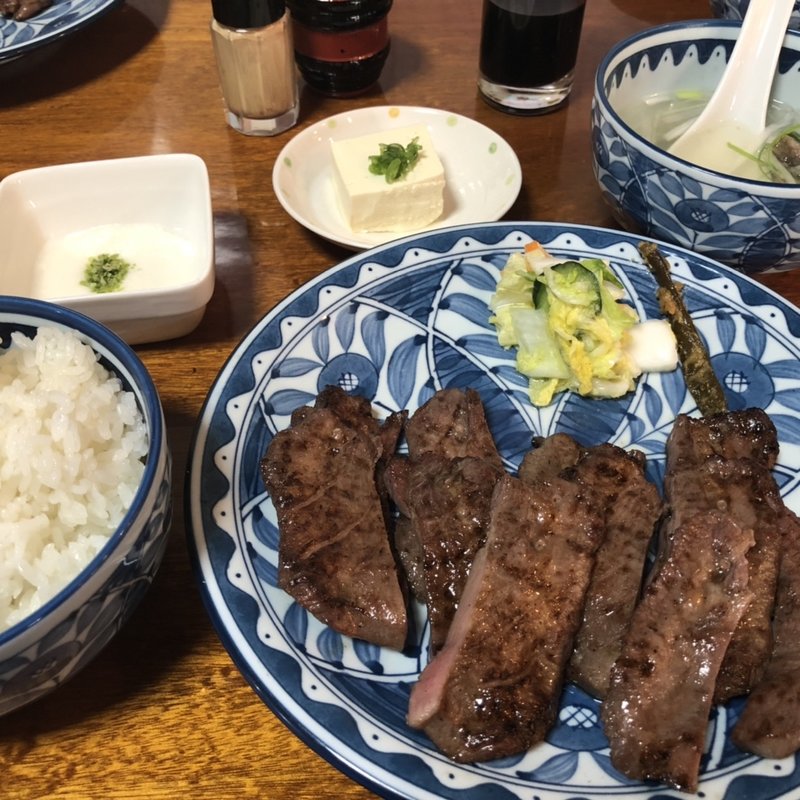 牛タンセット1.5人前(萃萃 （すいすい）)