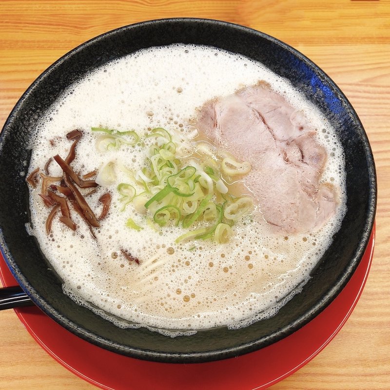 ラーメン(博多豚骨ラーメン一純舎)