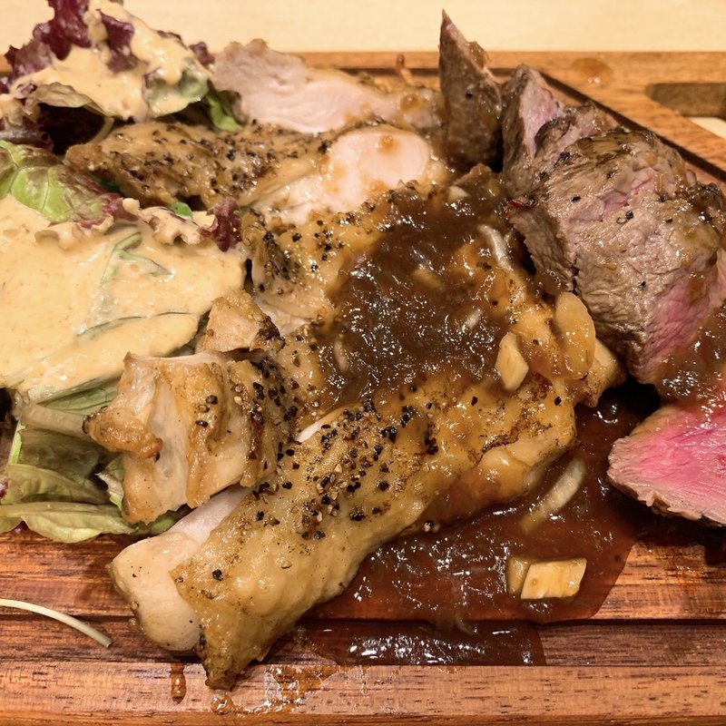 Wステーキ(塊肉居酒屋　肉べぇ)