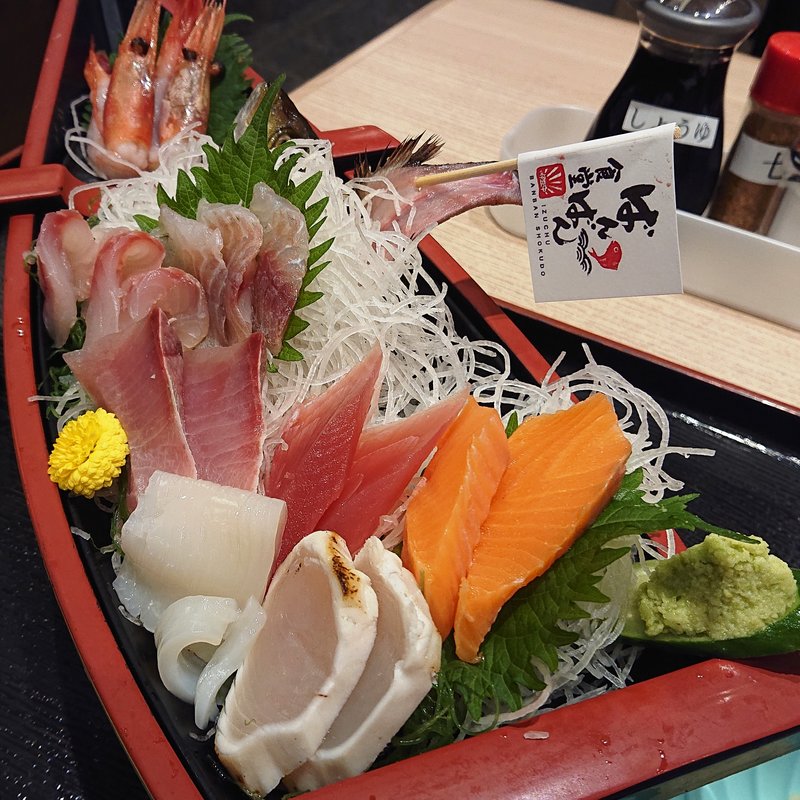 舟盛り定食(伊豆中ばんばん食堂 ラスカ熱海店)