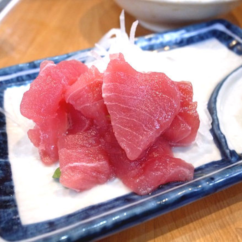 マグロ(立ち飲み いこい)