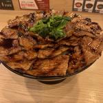 豚丼(大学院)(豚大学 新宿校舎)