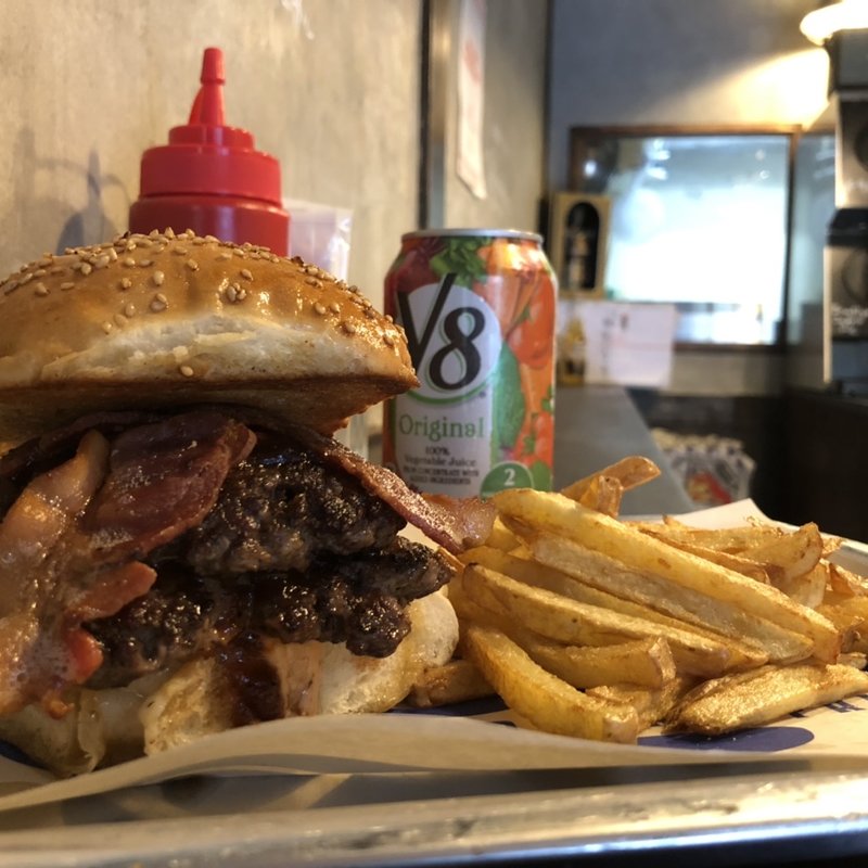 ダブルバーガー(Hyoe's Burgers+Fries)