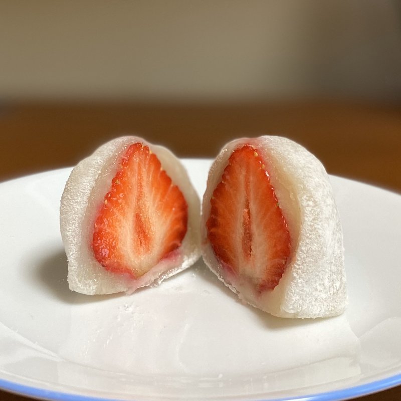 あまおう(覚王山フルーツ大福 弁才天 大須店)