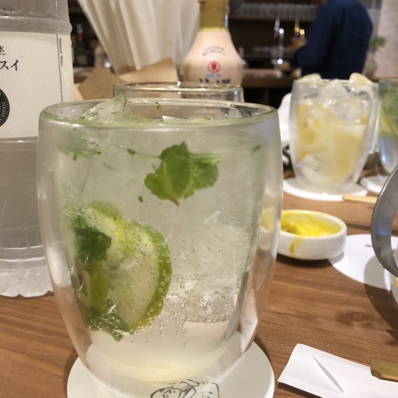 フレッシュライムのモヒートサワー(カクウチFUKUTARO)