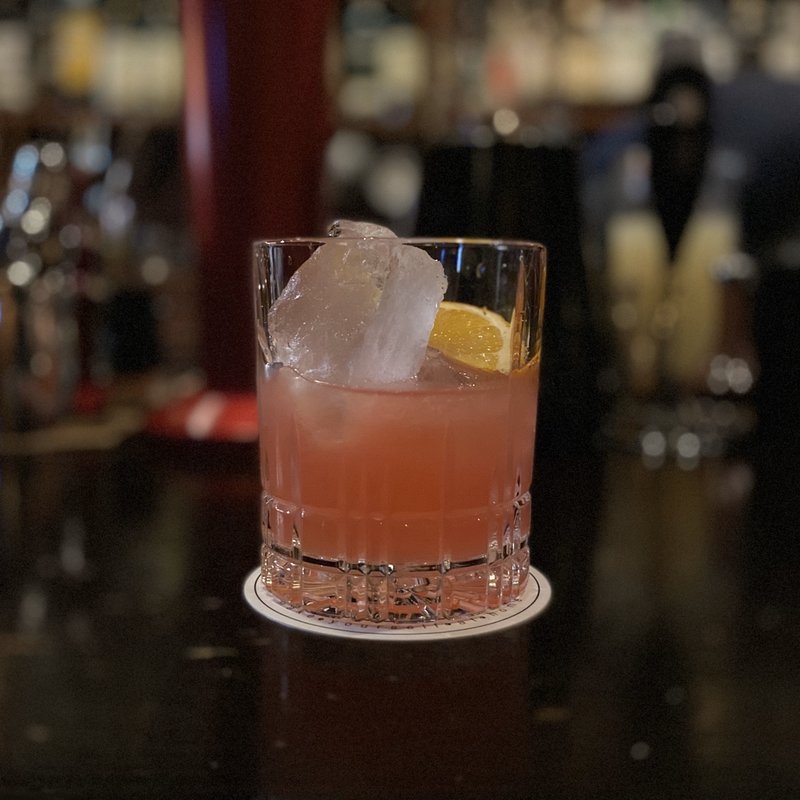 グレープフルーツのカクテル(JAZZ IN HIDING PLACE)