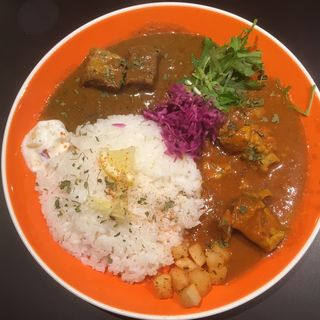 キリッとしたい日に食べるカレー(カリカリスパイス)