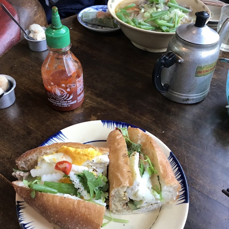 バインミーセット(HANOI&HANOI ハーブとベトナム料理)