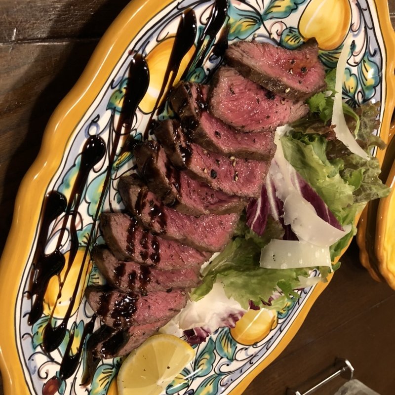 牛タリアータ(ピッツェリア・パドリーノ・デル・ショーザン （PIZZERIA PADRINO DEL SHOZAN）)