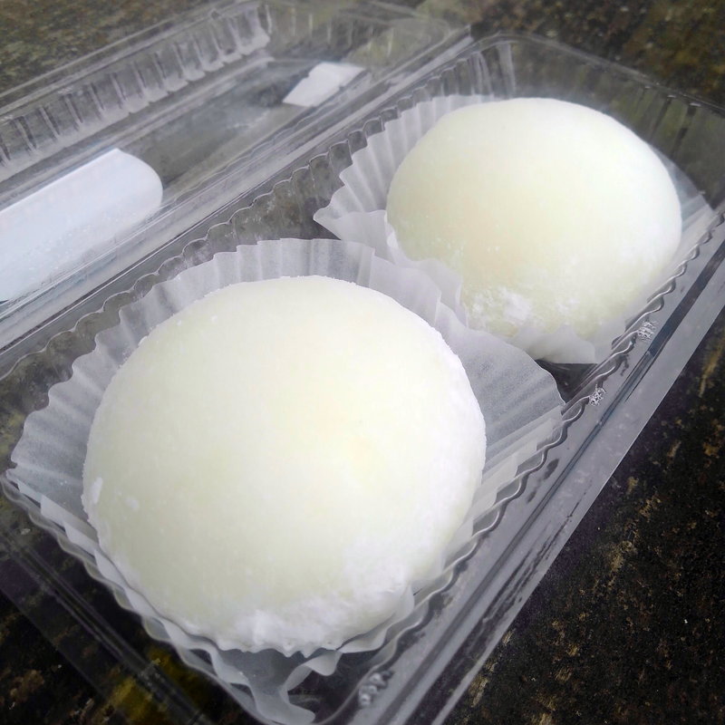 焼きプリン大福(宮野目特産物直売所 案山子 （かかし）)