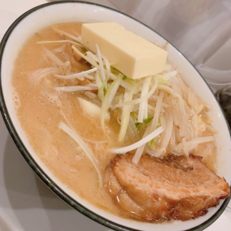 厚切りチャーシュー味噌タンメン＋バター(熟成味噌タンメン　蔵味噌屋)
