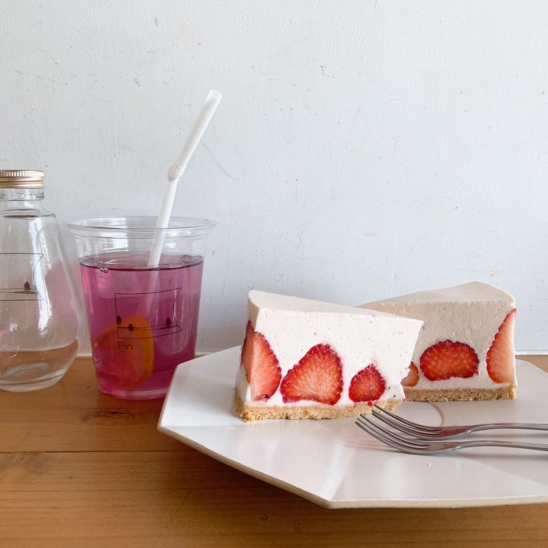 ストロベリーチーズケーキ(Pinコーヒー)