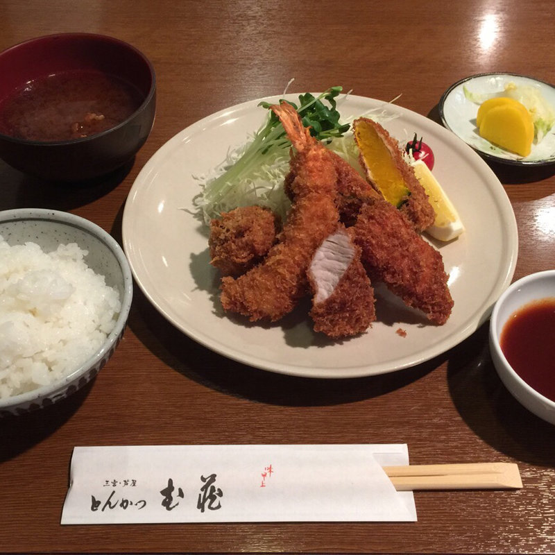 むさしランチ(とんかつ武蔵 元町本店)