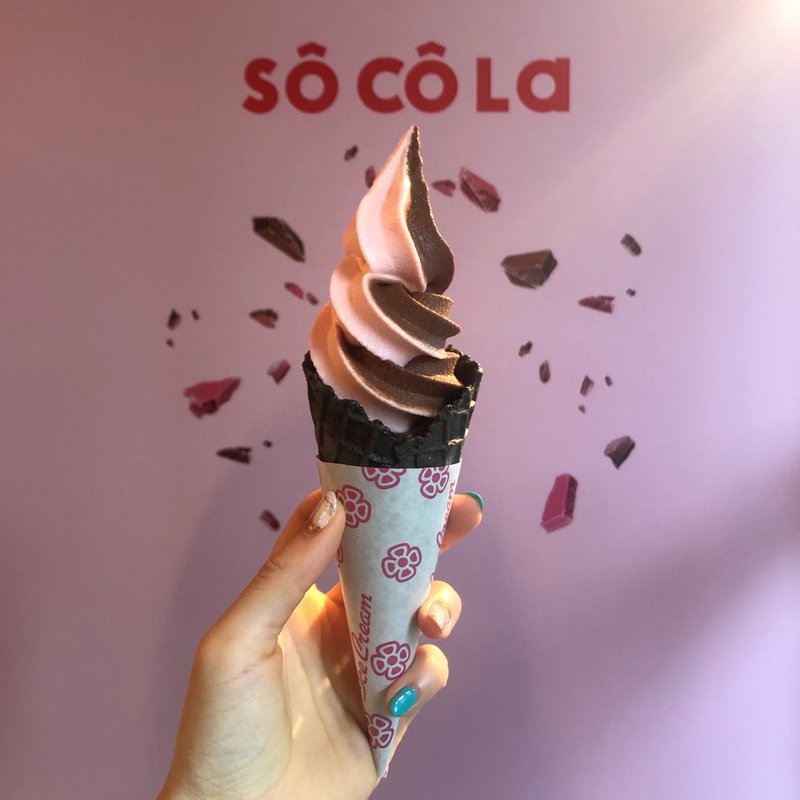 ソコラソフトクリーム(SÔ CÔ La ソコラ)