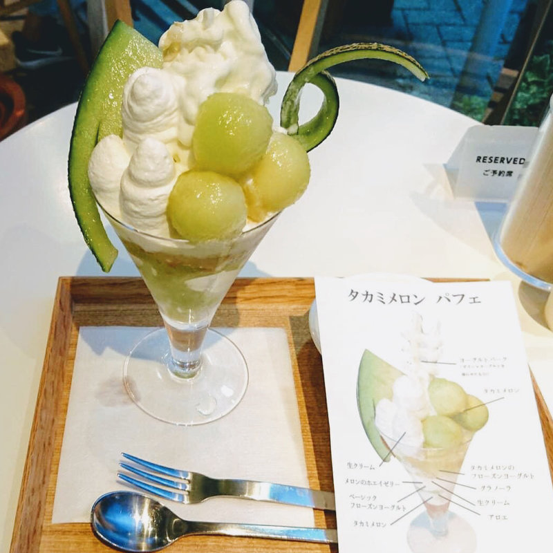 高見メロンパフェ(ウッドベリーズ マルシェ)