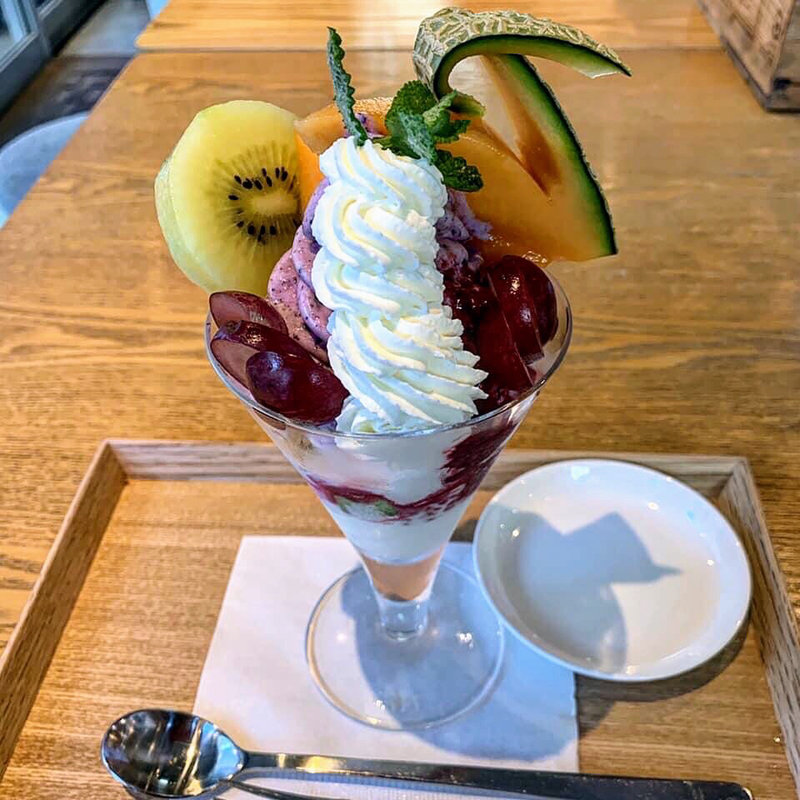 フローズンヨーグルトパフェ(ウッドベリーズ マルシェ)