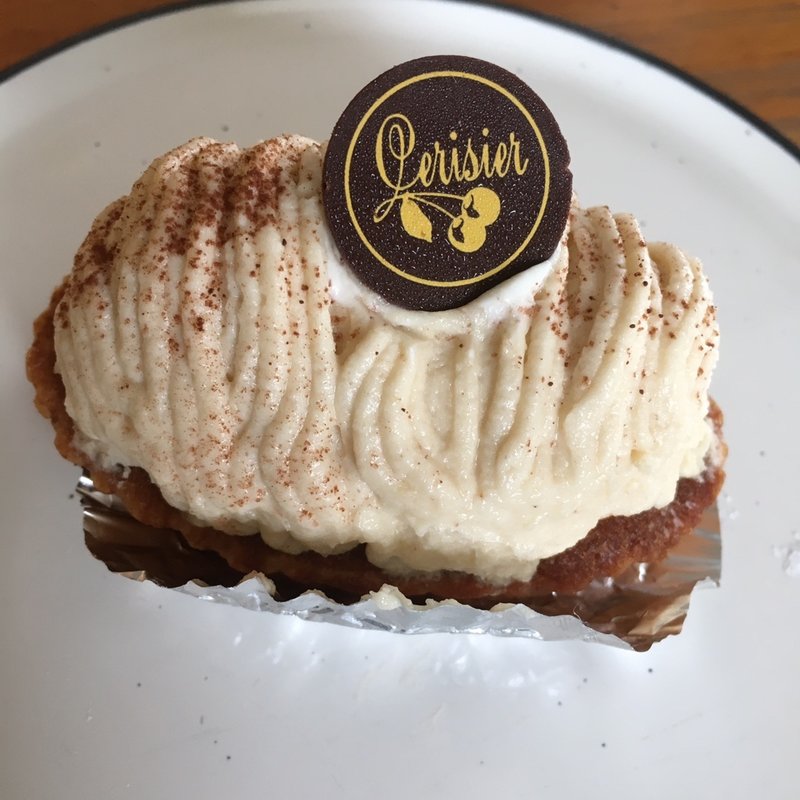 和栗のタルト(スリジェ)