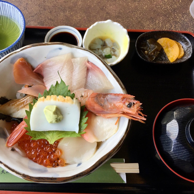 海鮮丼(松吟観光センター)
