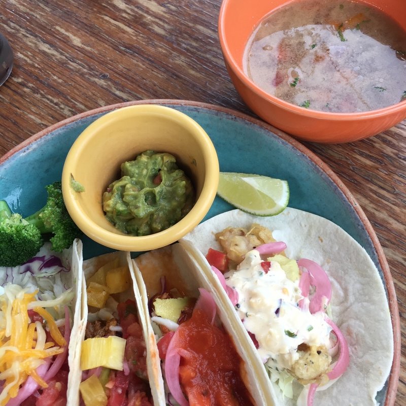 タコスランチ(MUCHO MODERN MEXICANO)