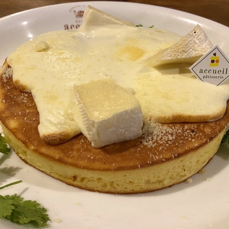 チーズパンケーキ(カフェ アクイーユ 恵比寿)