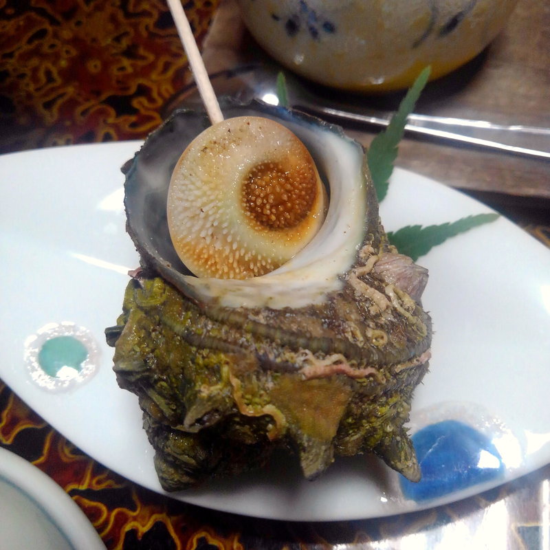 男鹿黒崎サザエの煮付け(男鹿萬盛閣 )