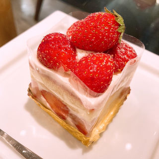 北欧風いちごのショートケーキ(オスロコーヒー 新宿サブナード店)