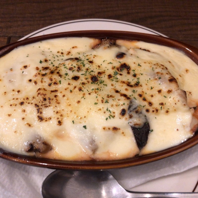 キノコとチキンのクリームシチュー風グラタン(poker （ポーカー）)