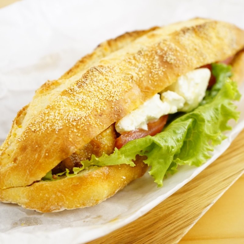 タンドリーチキンサンド(ブランジェリーケン)