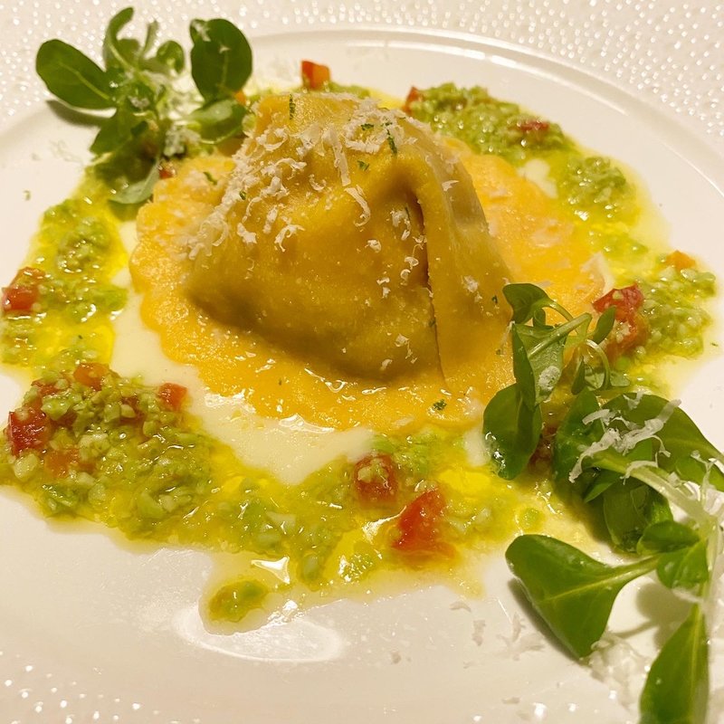 鰻のラグーを詰めたラビオローネ(レストラン・ピウ)