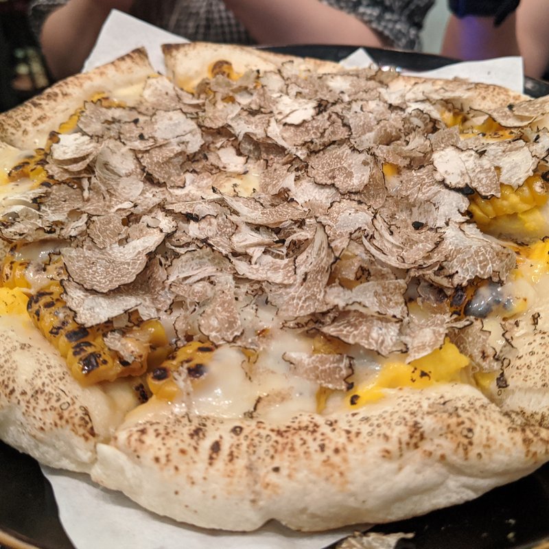 とうもろこしのピザ(坊千代 )