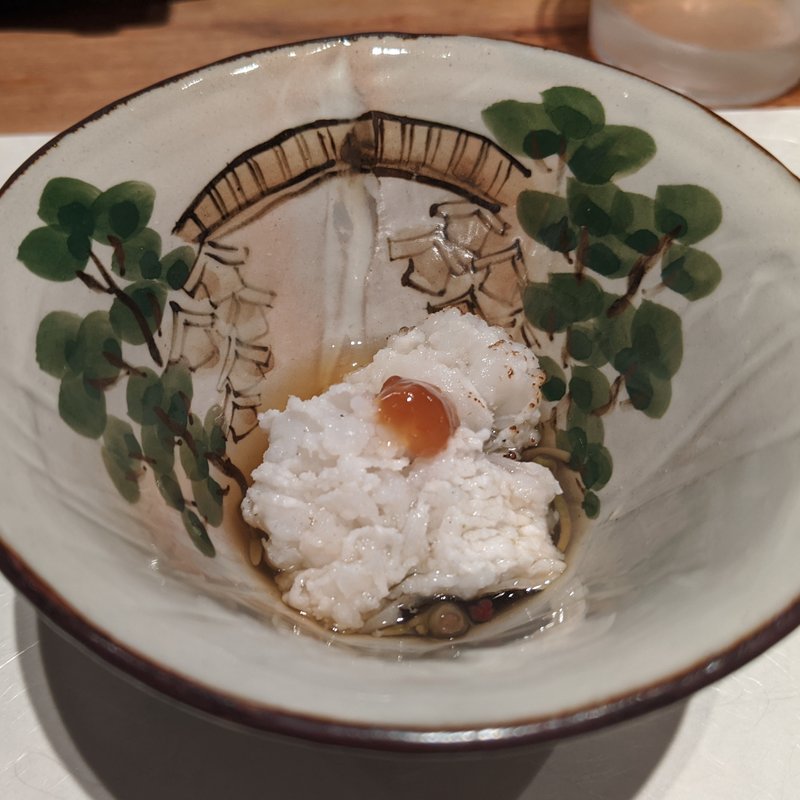 淡路産鱧、秋田産じゅんさい(曙橋　かず)