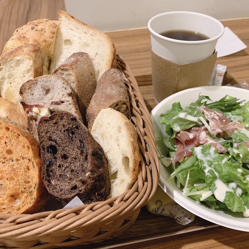 (セ・トレボン キャナルシティ 博多店)