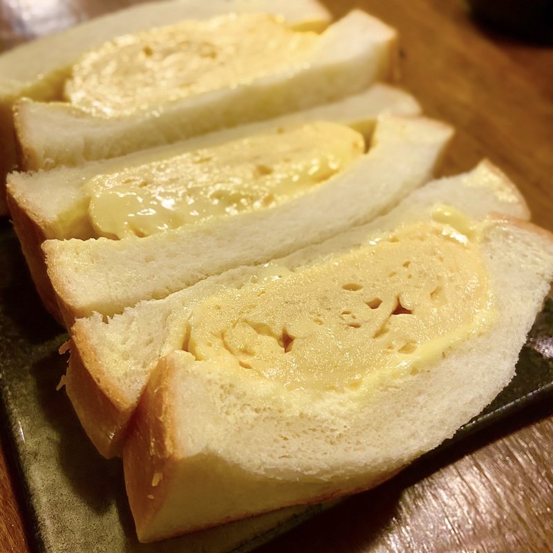 だし巻き卵サンドイッチ（まかない）(たべよし)