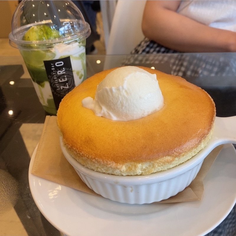 バニラスフレ(ラテアートバル ゼロ)