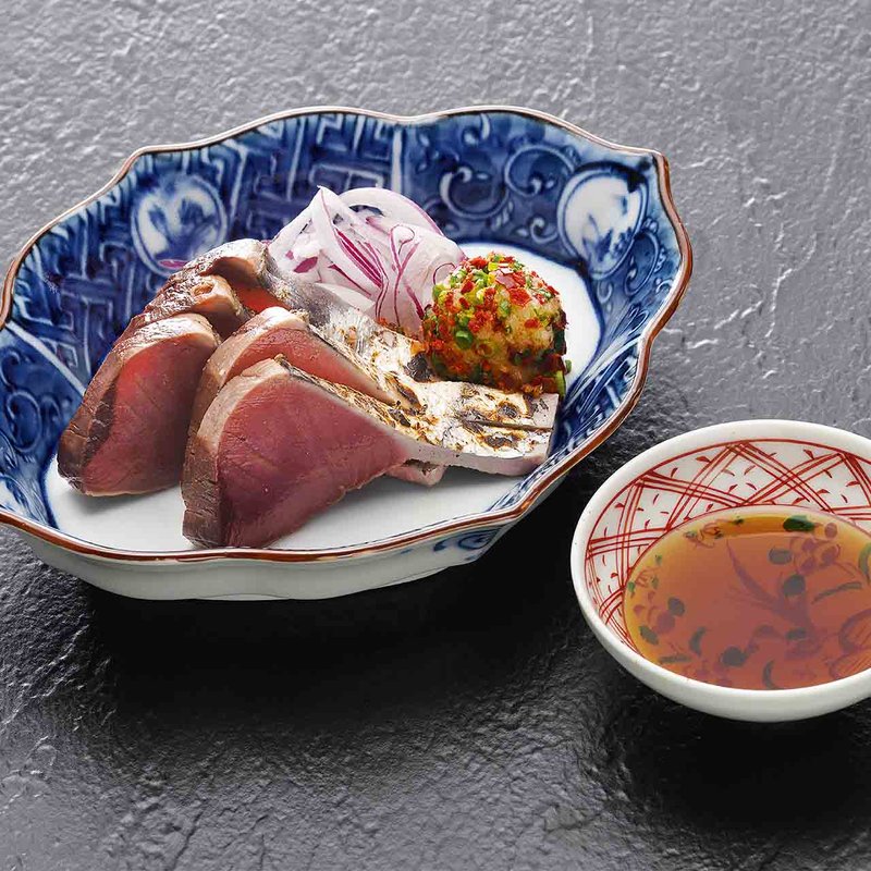 鰹のたたき(あげたち 匠の細麺 つるとんたん（大国町）)