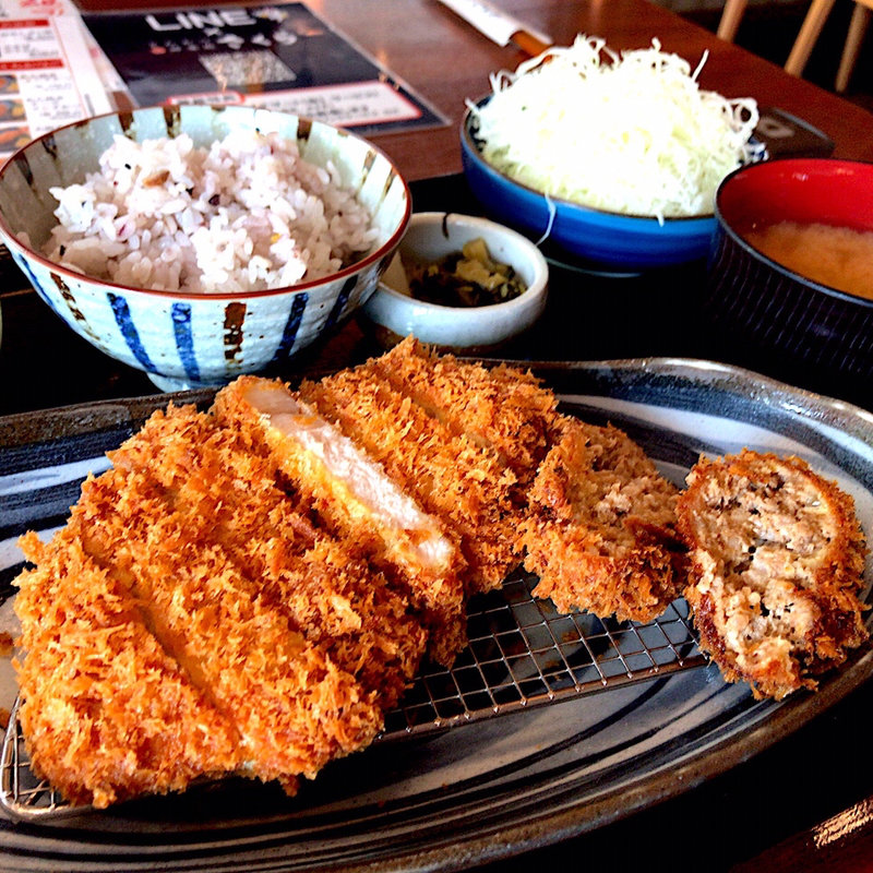 ロースかつ定食(とんかつ神楽坂さくら 馬事公苑店)