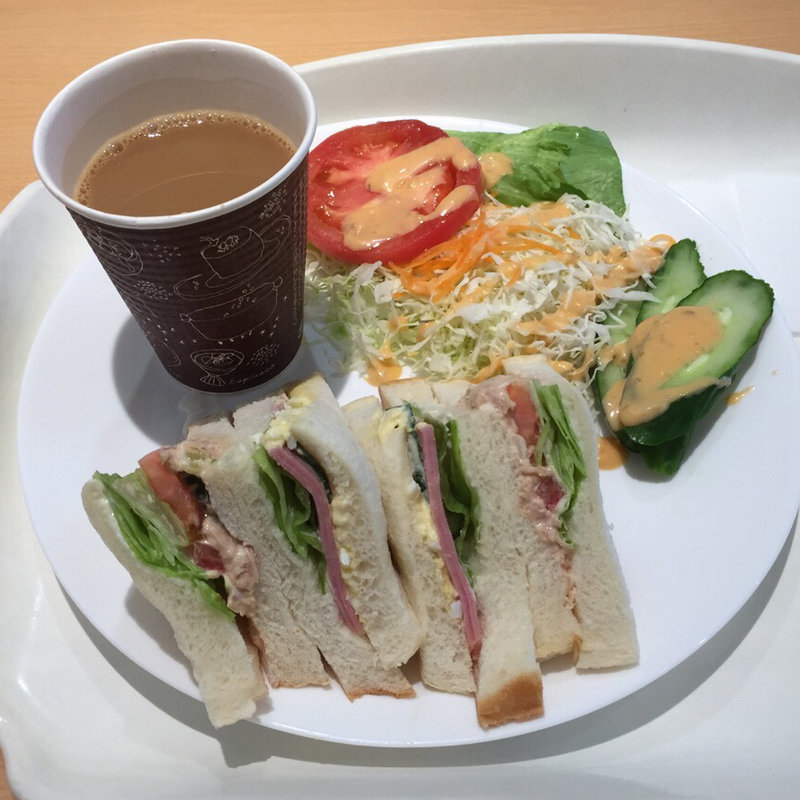 モーニング(石窯パン工房マナレイア 神戸ジェームス山店)