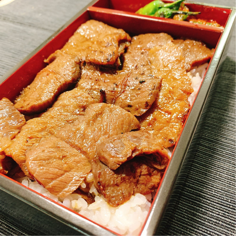 赤身切り落とし重(炭火焼肉じろう)
