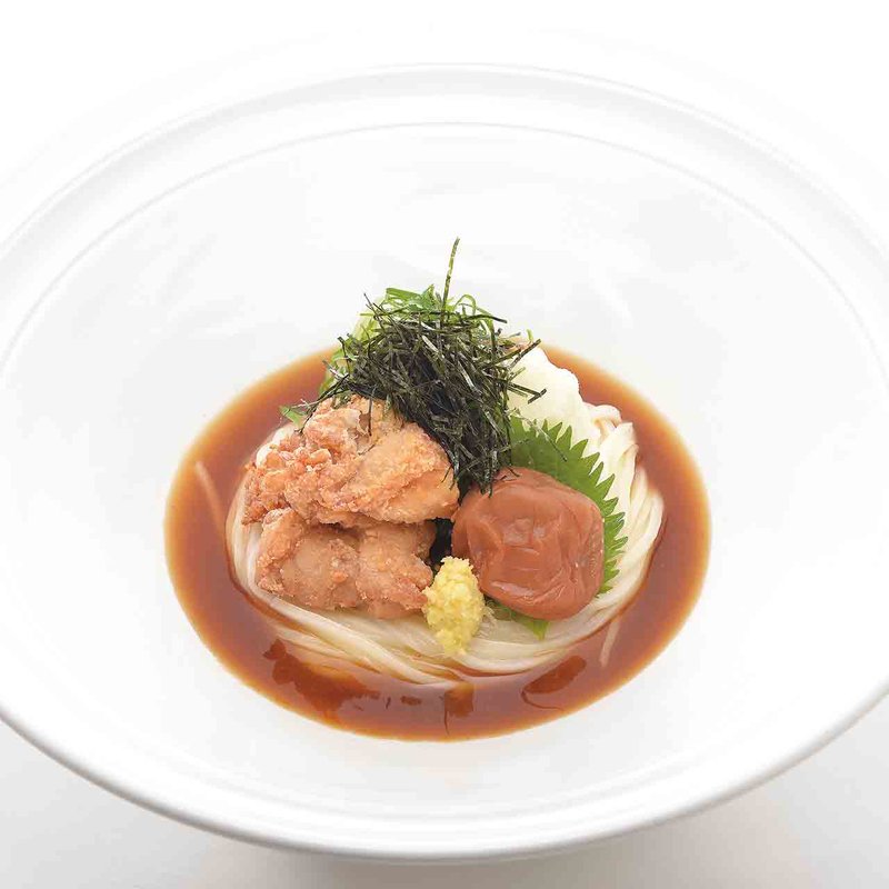 梅香味醤油仕立て 鶏 竜田揚げのおうどん（温・冷）(つるとんたん TOP CHEFS)