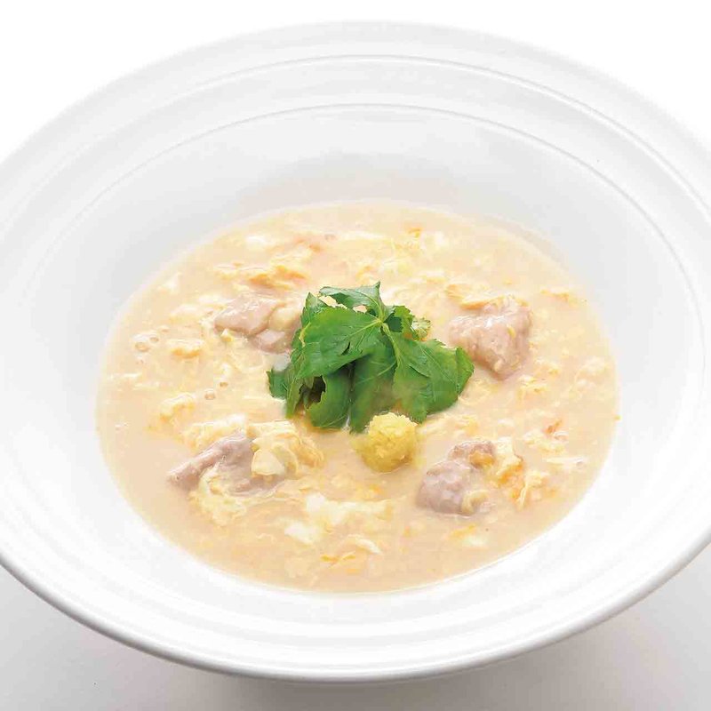 鶏白湯仕立て 桜姫鶏 餡かけ玉子とじのおうどん(つるとんたん TOP CHEFS)