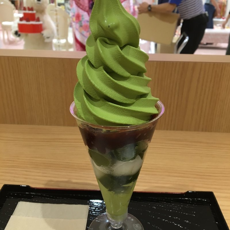 抹茶白玉パフェ(京都宇治茶 錦一葉かふぇ )