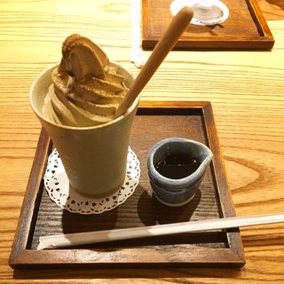 ほうじ茶フロート(和カフェ Tsumugi FOOD & TIME ISETAN YOKOHAMA店)