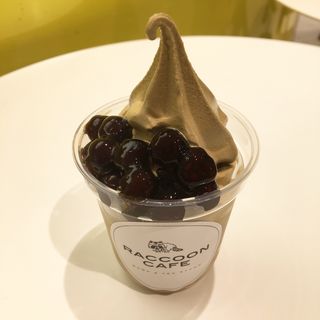 八女ほうじ茶タピオカソフトクリーム(ラクーンカフェ)