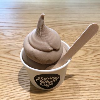 ヘーゼルナッツソフトクリーム（カップ）(Glorious Chain Café Yokohama Bayside)