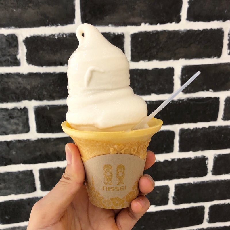 バナナソフトコーン(TUTU CREPES)